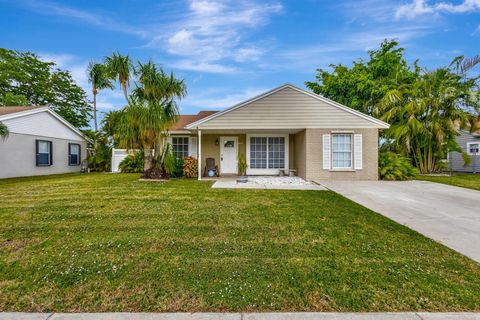 A home in Royal Palm Beach