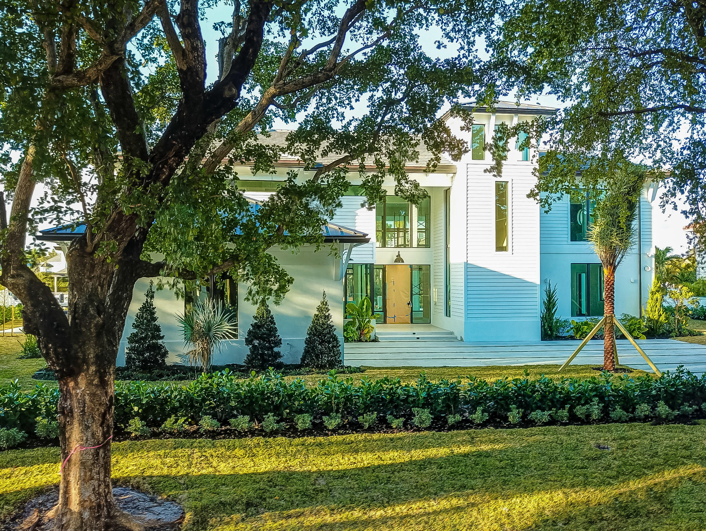 BAY COLONY SEC OF THE LAN - Residential