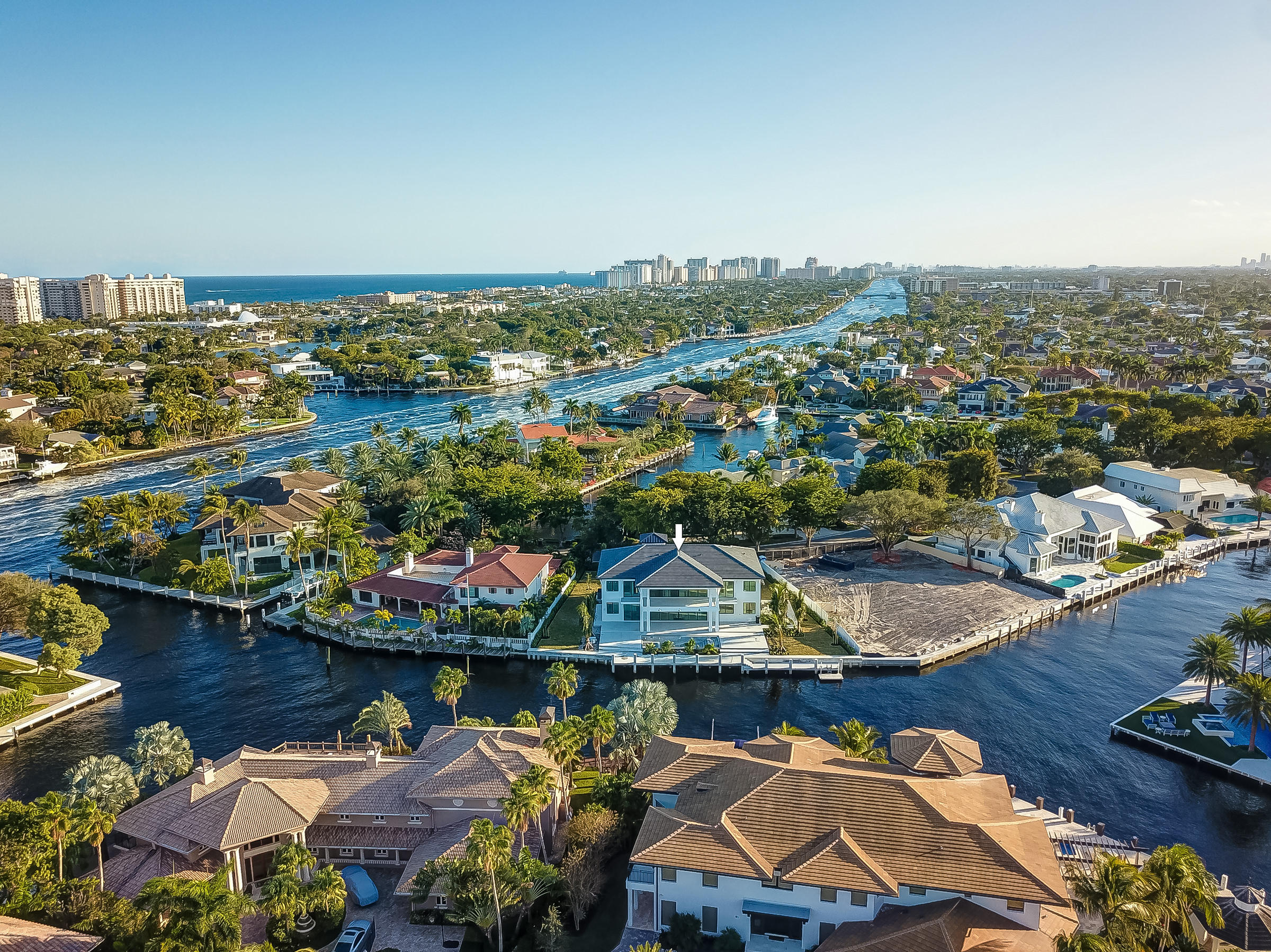 BAY COLONY SEC OF THE LAN - Residential