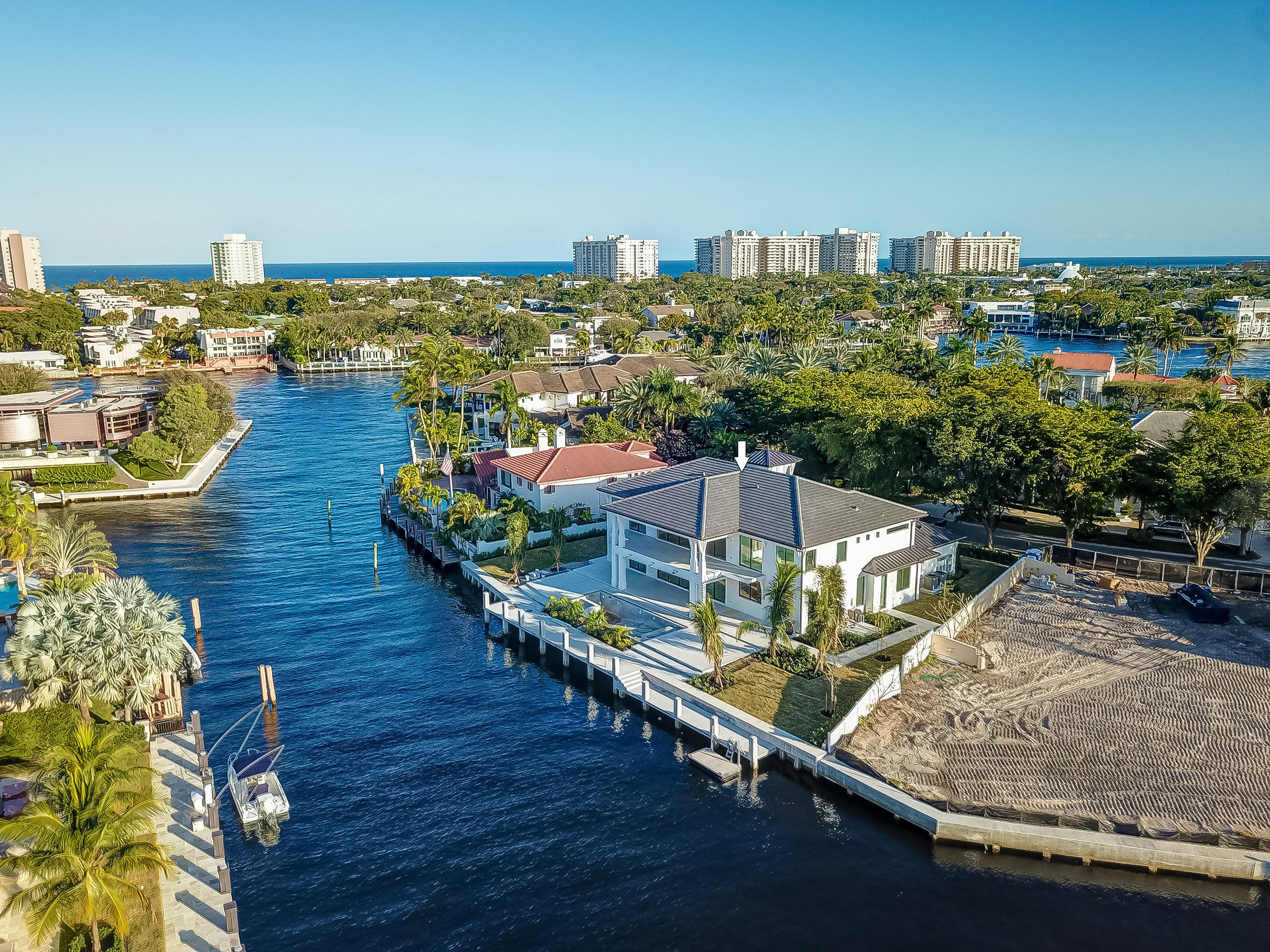 BAY COLONY SEC OF THE LAN - Residential