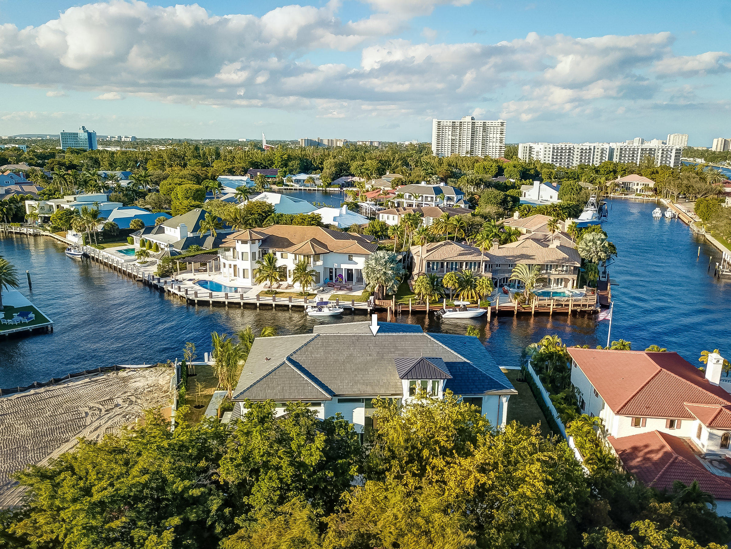 BAY COLONY SEC OF THE LAN - Residential