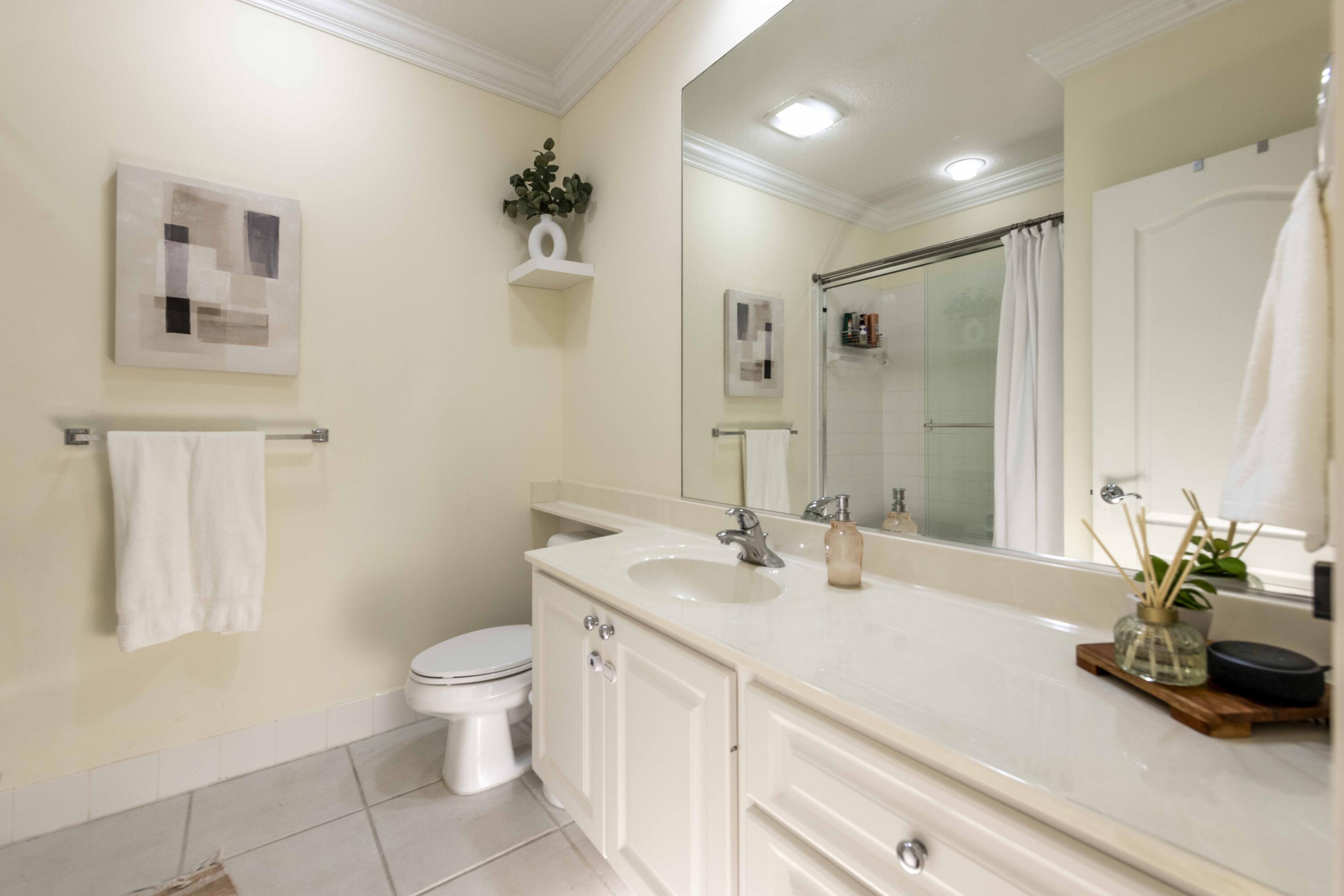 CATALINA LAKES - Residential