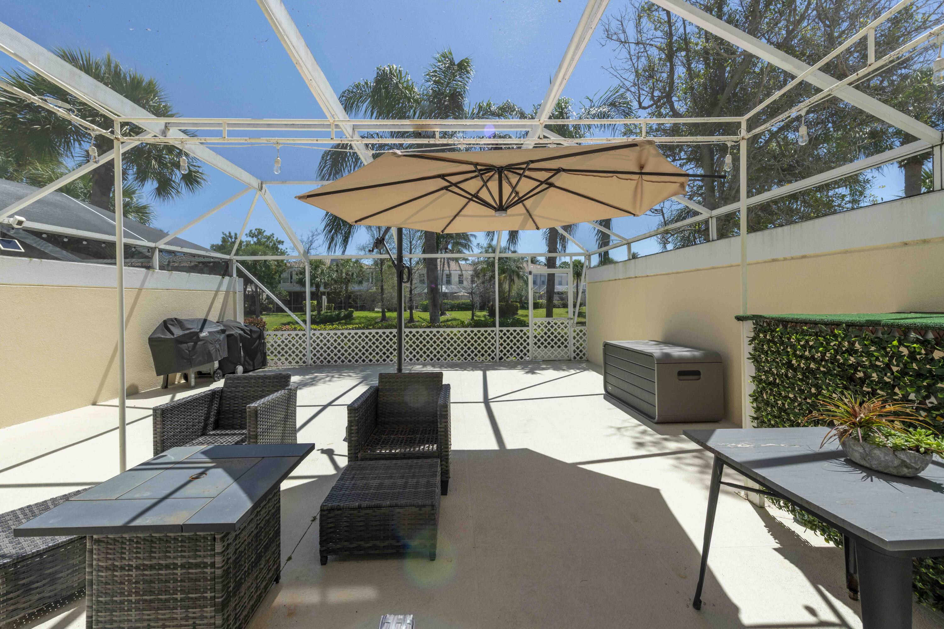 CATALINA LAKES - Residential