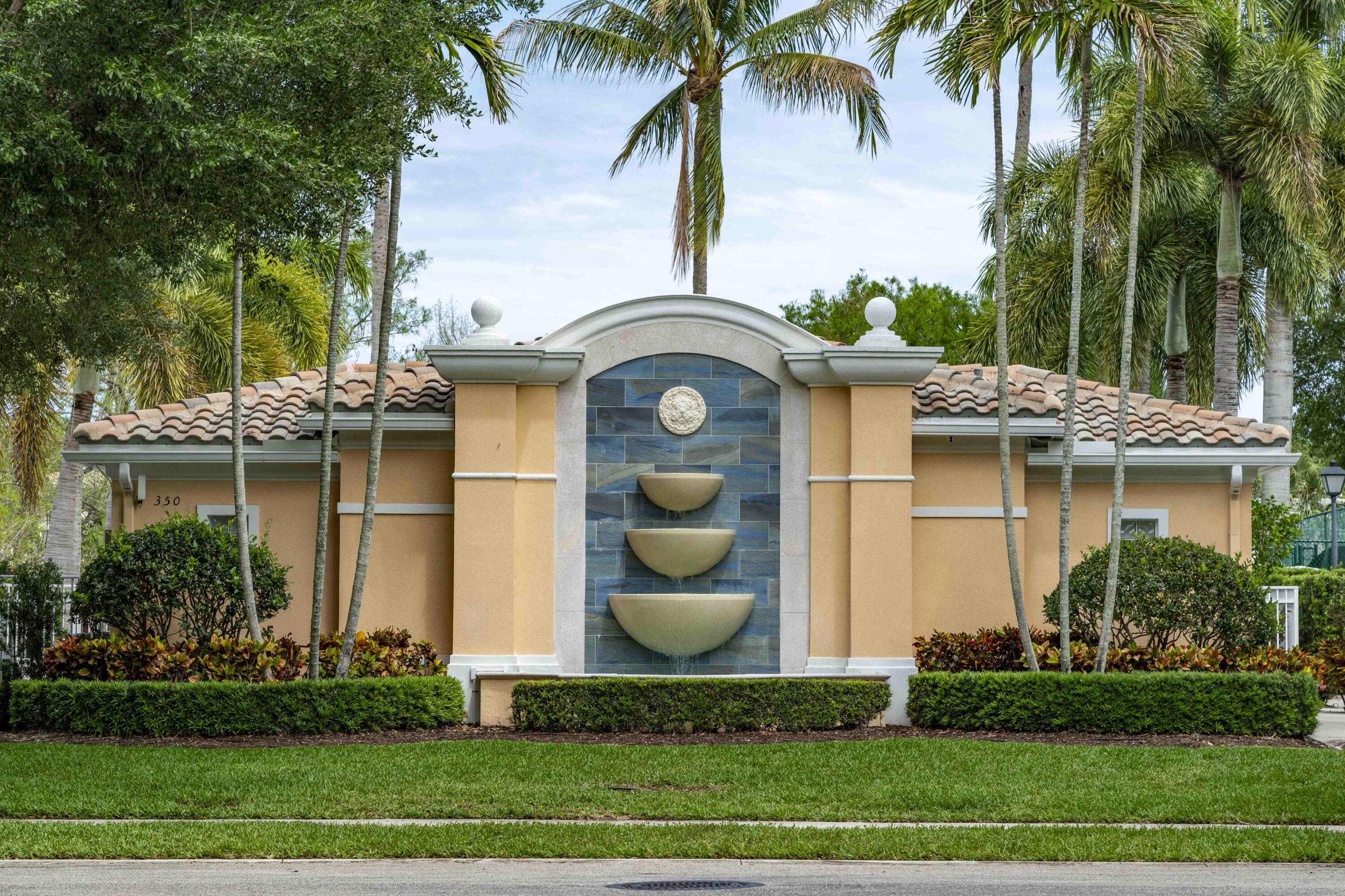 CATALINA LAKES - Residential