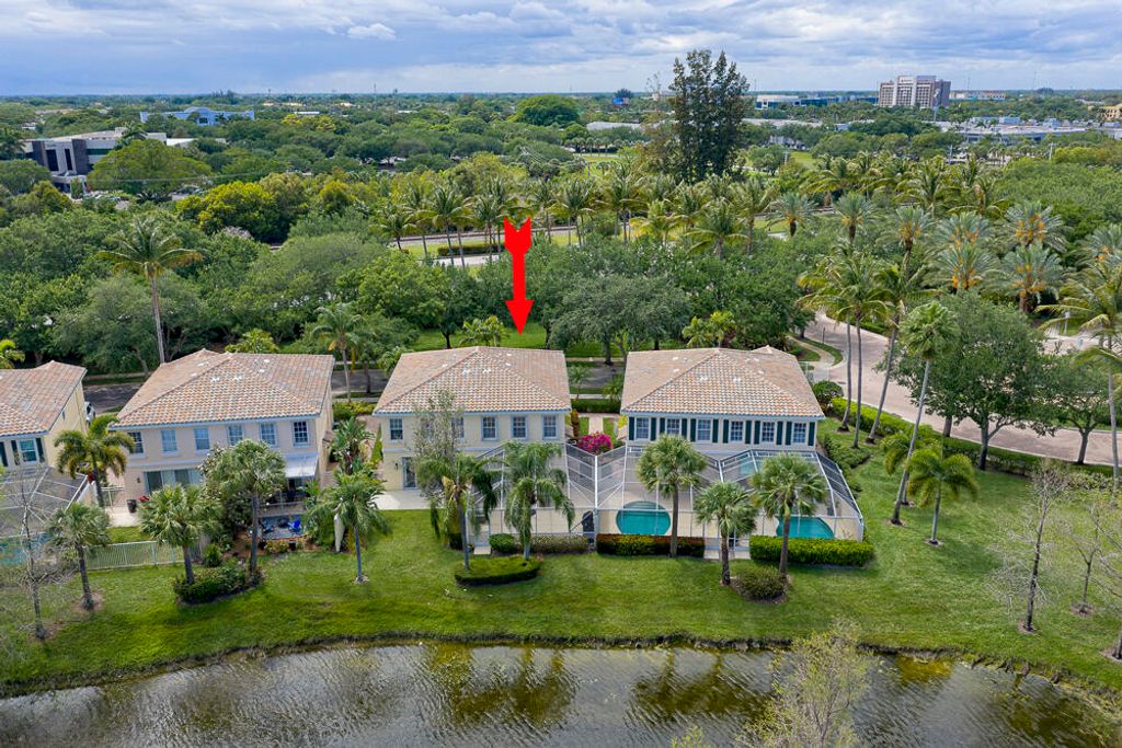 Photo of 154 Santa Barbara Way, Palm Beach Gardens, FL 33410 (MLS # B26021045)