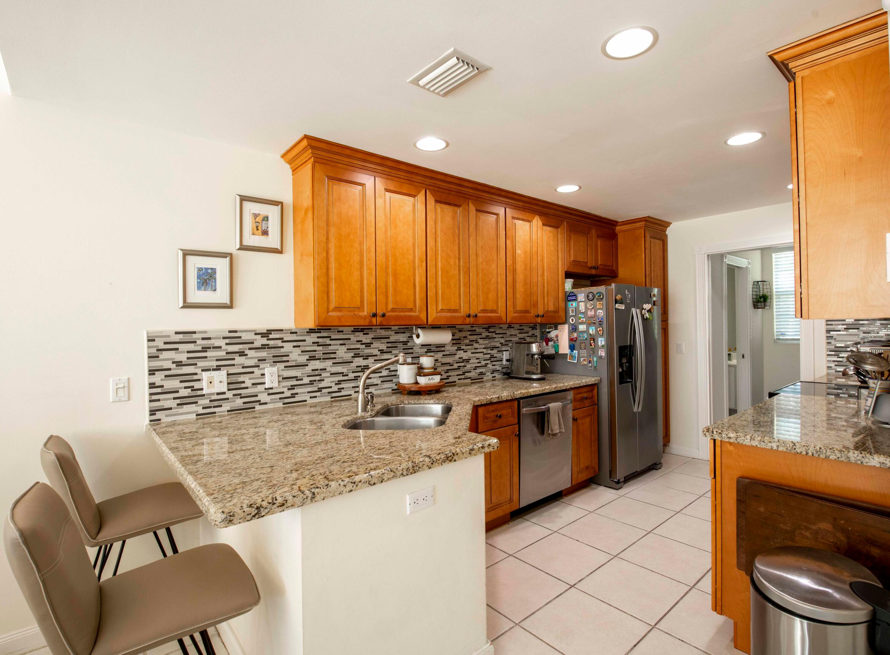 CATALINA LAKES - Residential