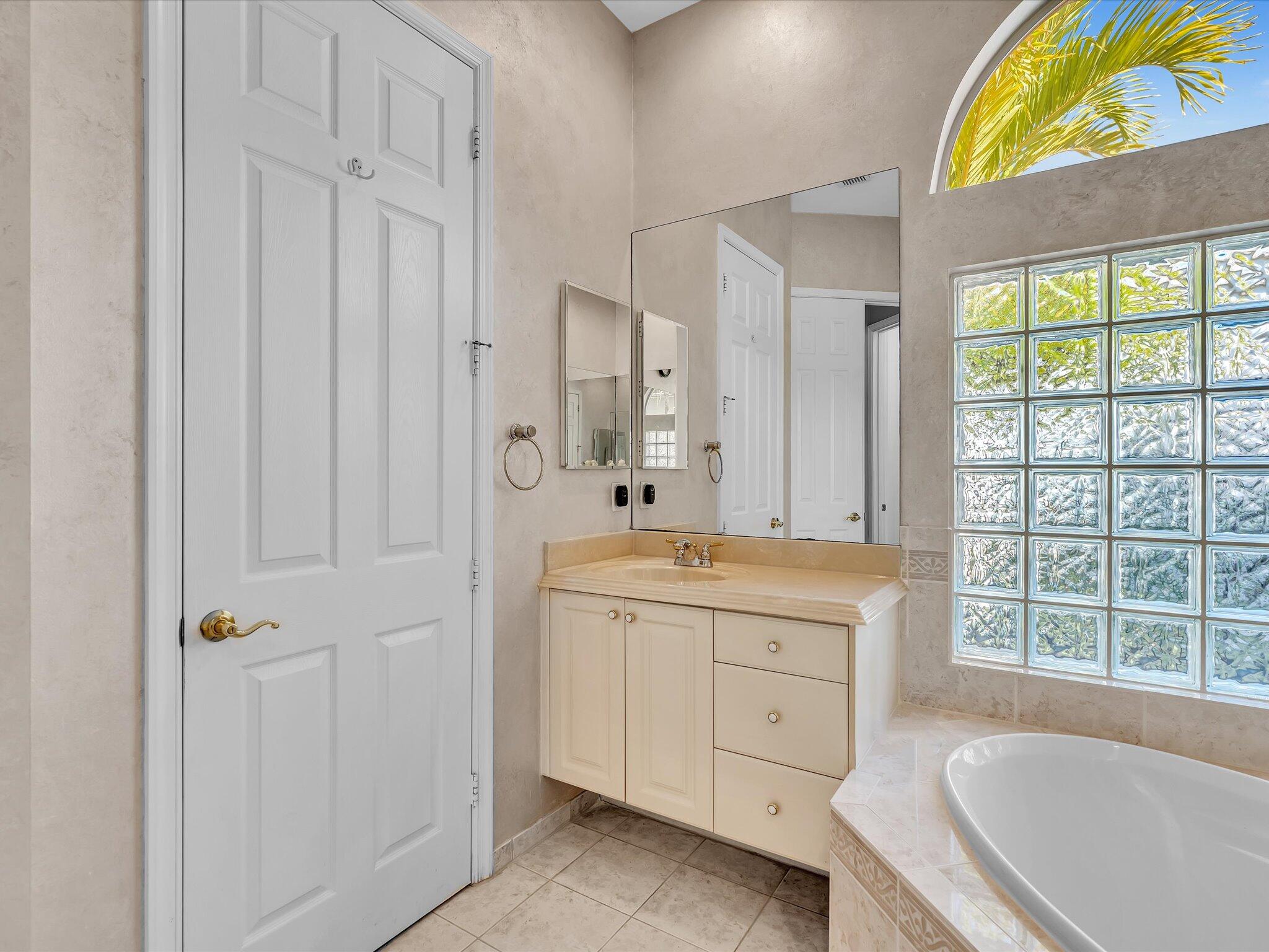 SMITH DAIRY WEST 4 - Residential Lease