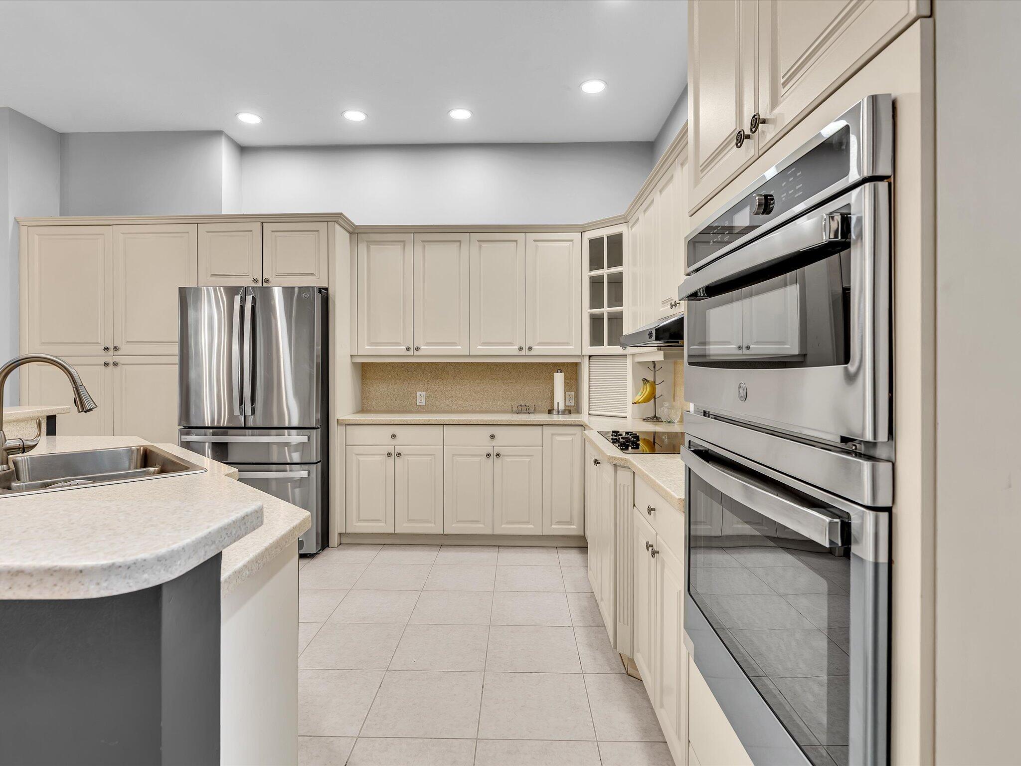 SMITH DAIRY WEST 4 - Residential Lease