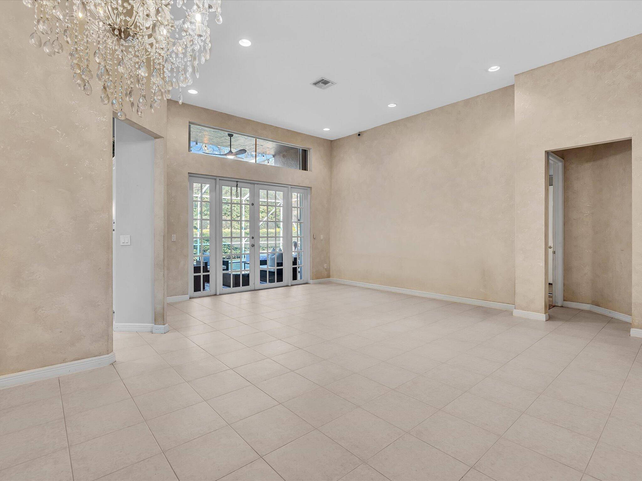 SMITH DAIRY WEST 4 - Residential Lease