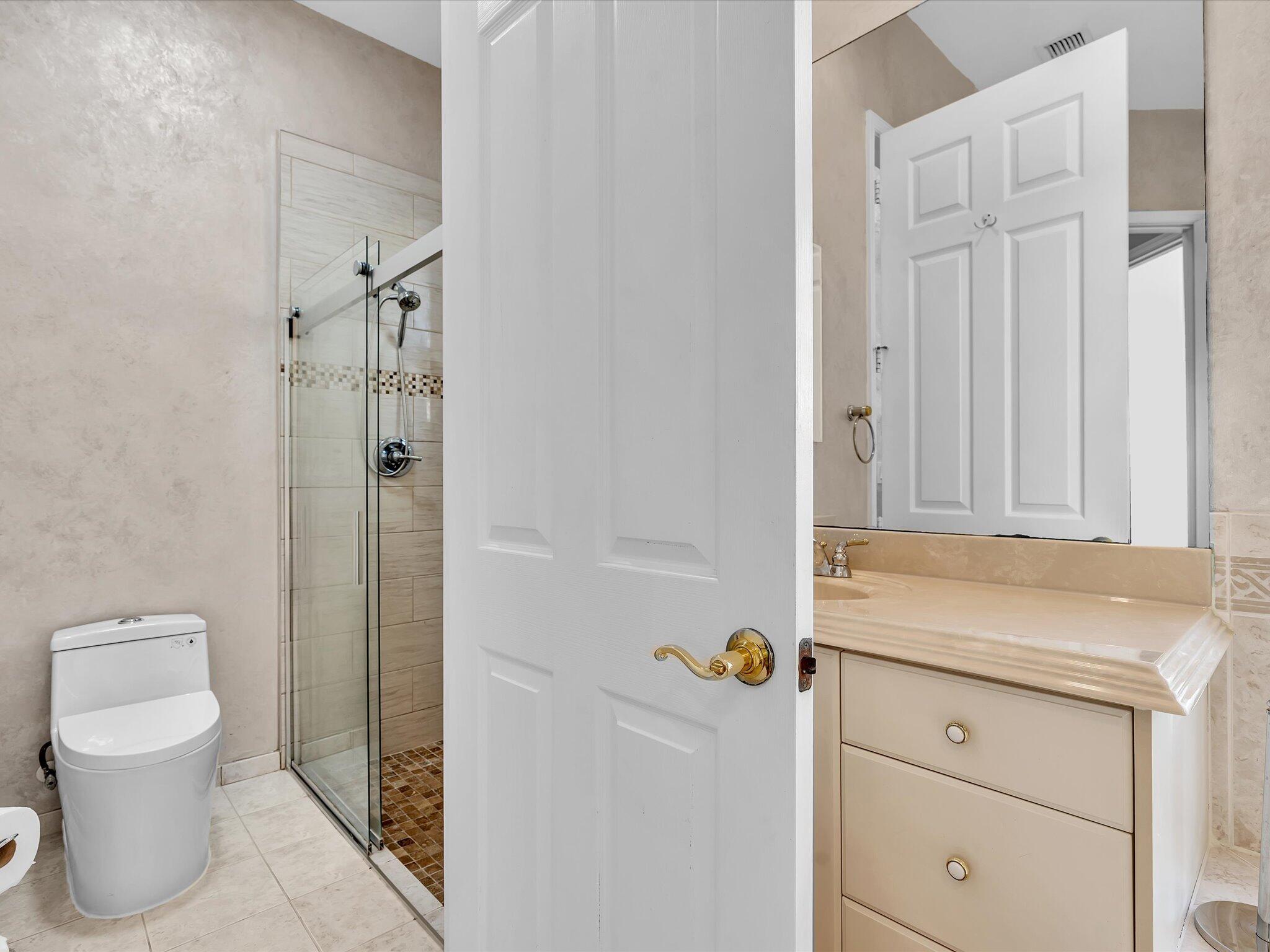 SMITH DAIRY WEST 4 - Residential Lease