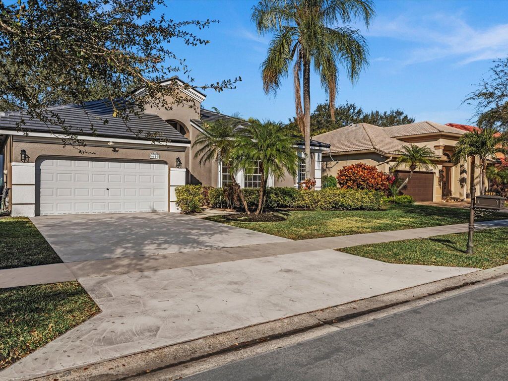 Photo of 6419 Stonehurst Circle, Lake Worth, FL 33467 (MLS # R11164416)