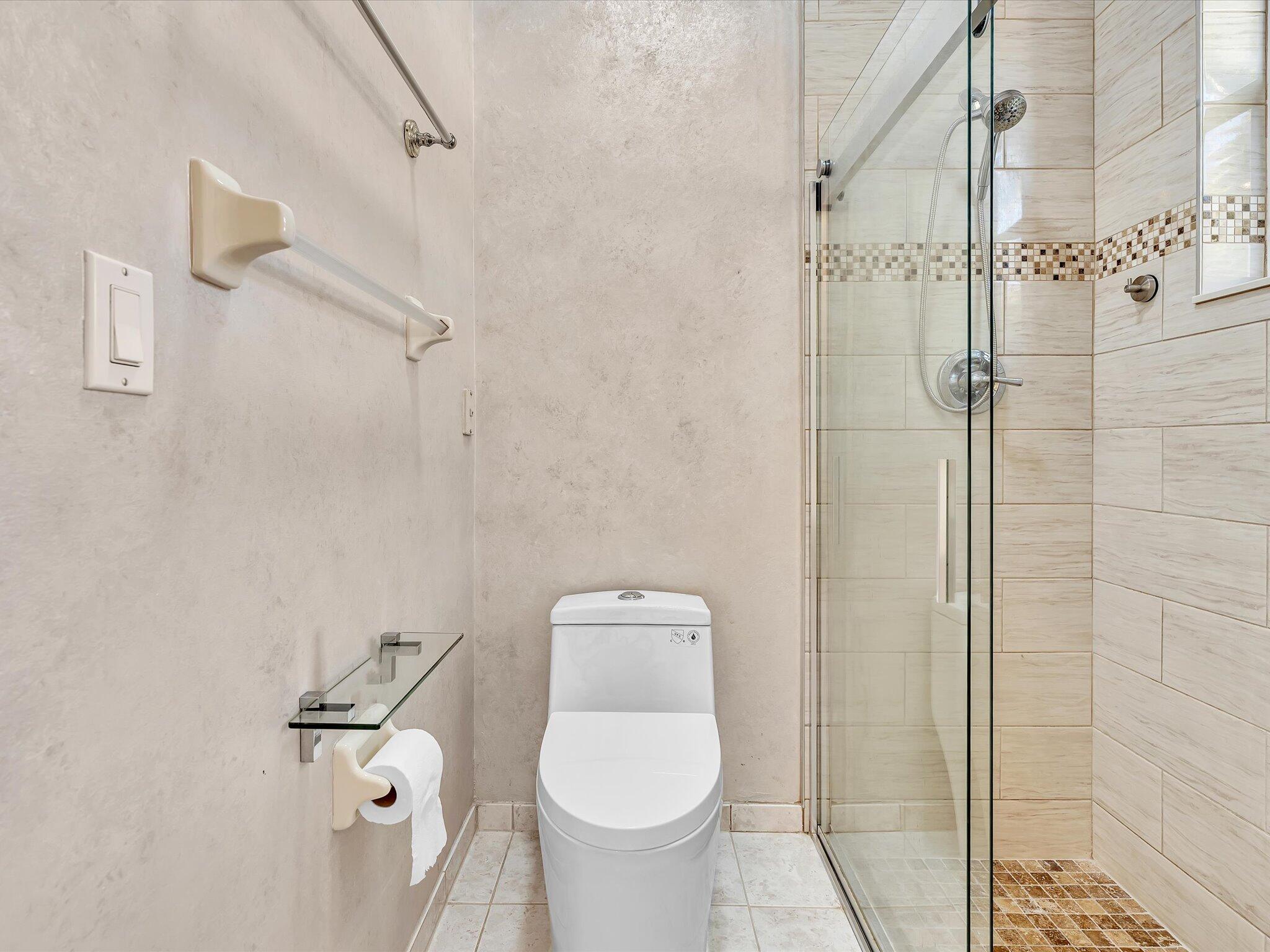 SMITH DAIRY WEST 4 - Residential Lease