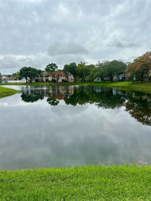 2058 Champions Way 2058