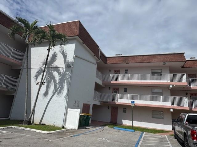 8002 Lagos De Campo Blvd B-306