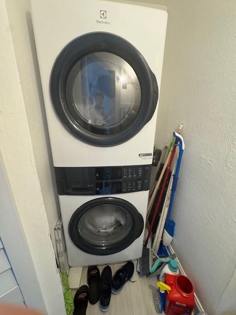 Canongate Condominium - Residential