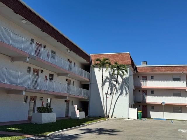 8002 Lagos De Campo Blvd B-306