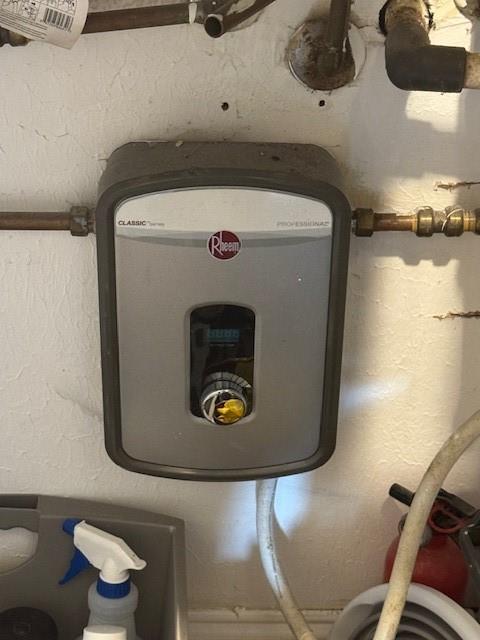 Canongate Condominium - Residential