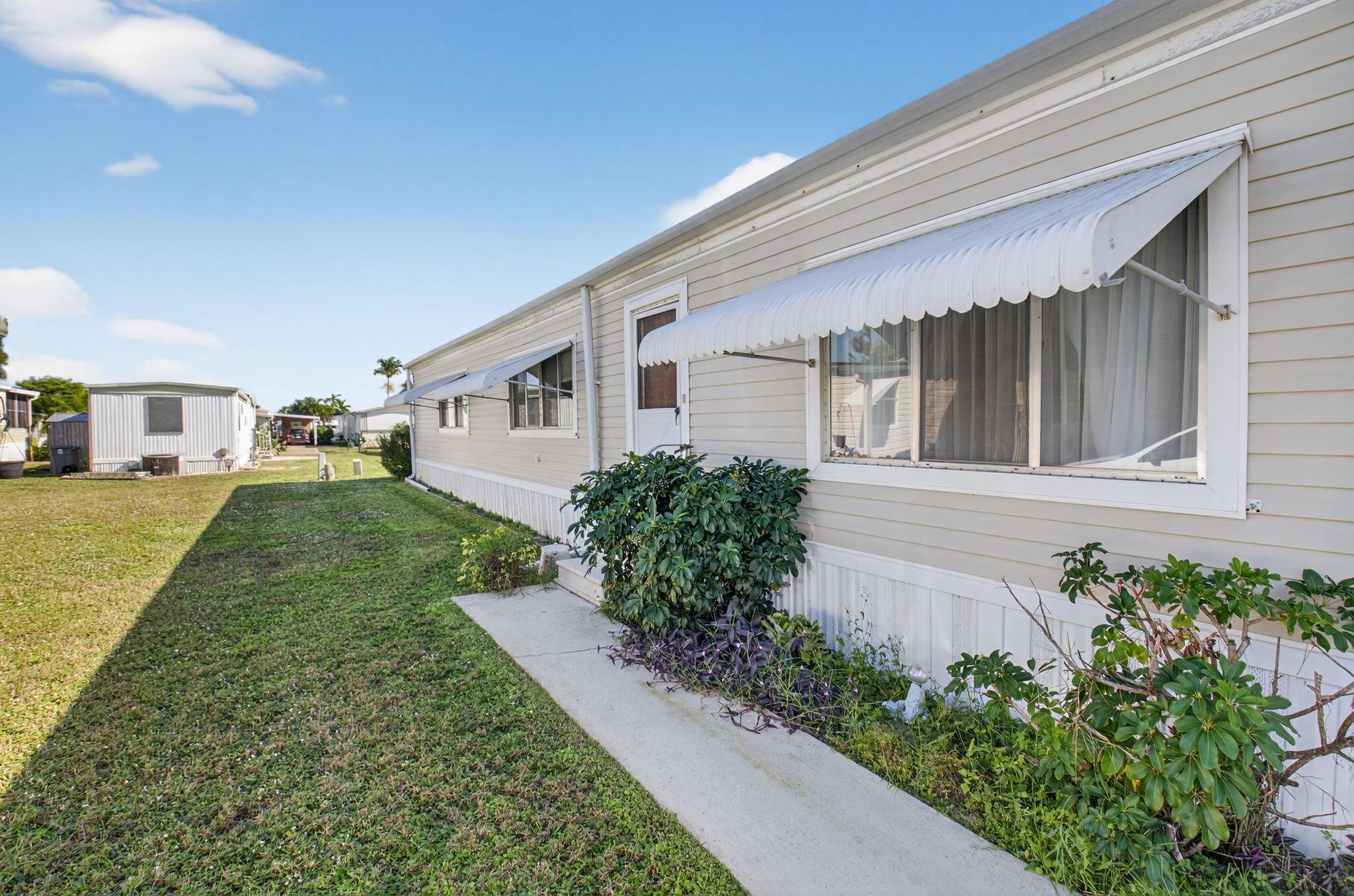 JAMAICA BAY MOBILE HOME C - Residential