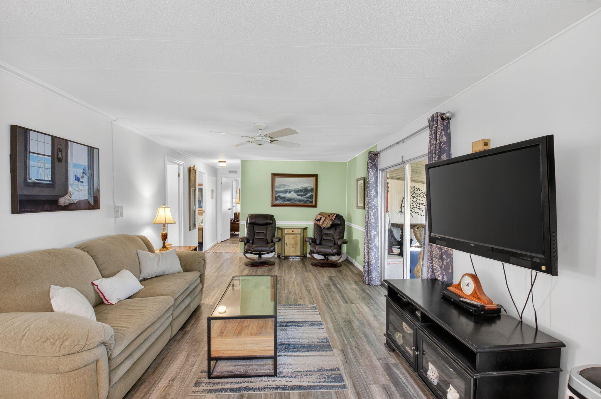 JAMAICA BAY MOBILE HOME C - Residential