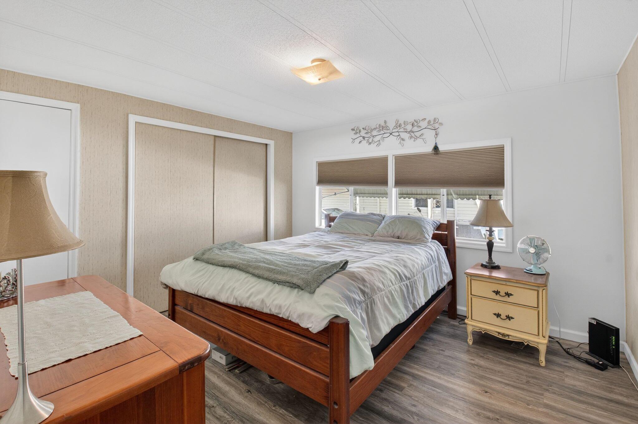 JAMAICA BAY MOBILE HOME C - Residential