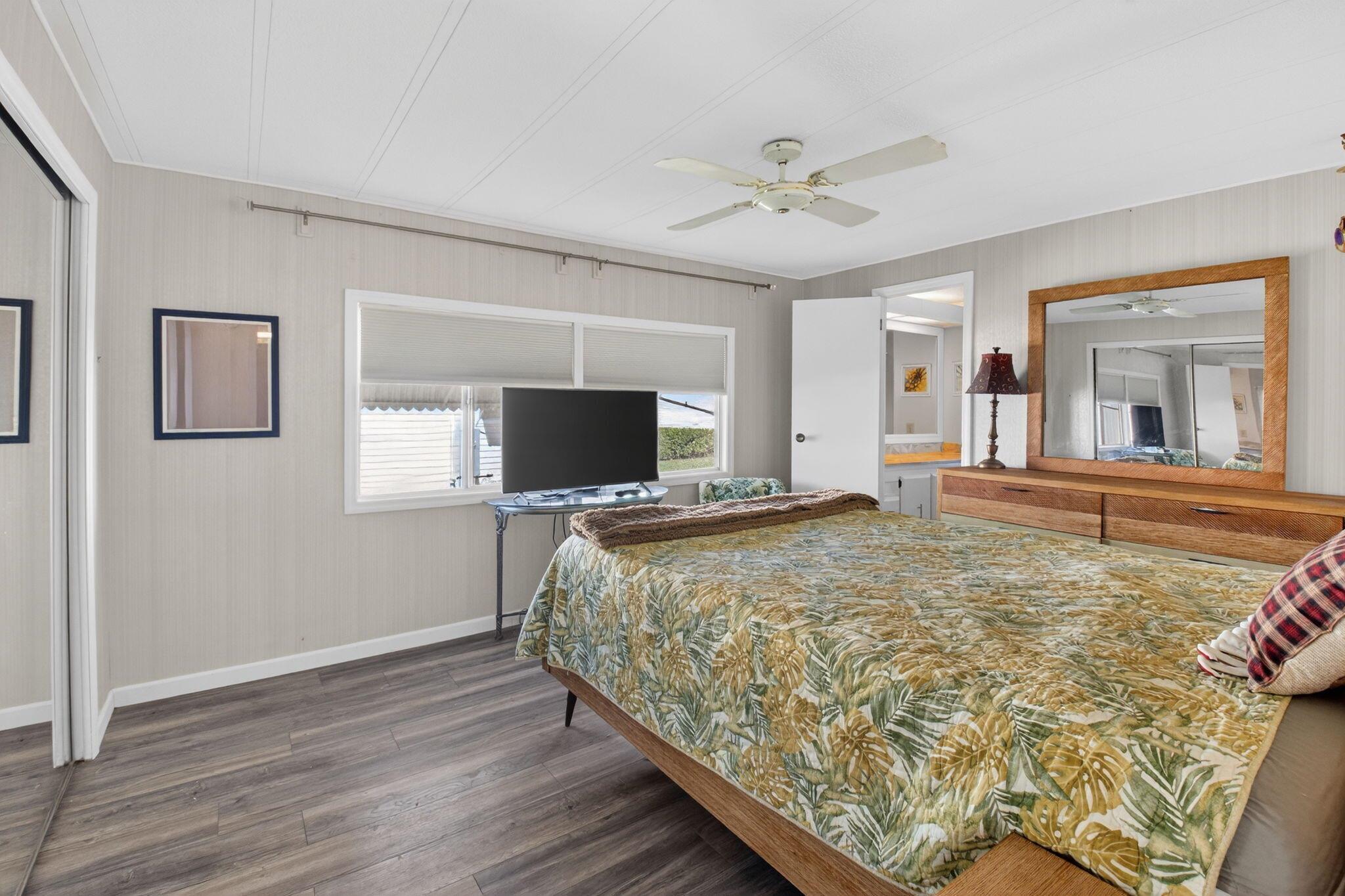 JAMAICA BAY MOBILE HOME C - Residential