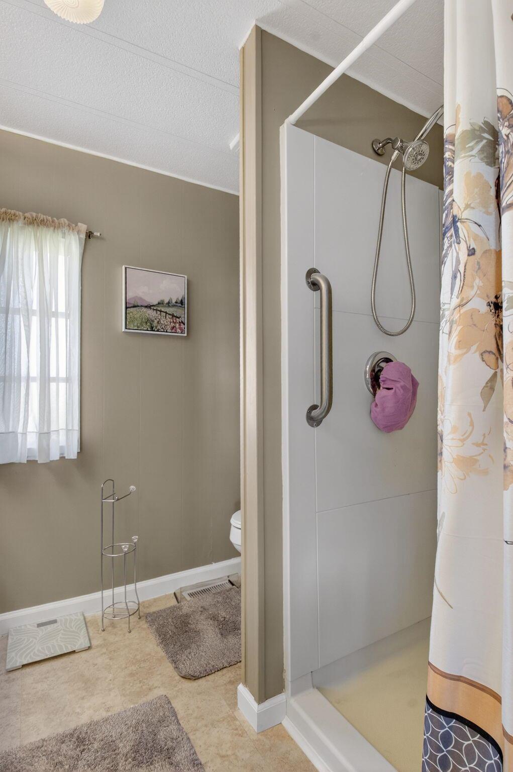 JAMAICA BAY MOBILE HOME C - Residential