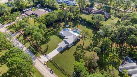 A home in Loxahatchee