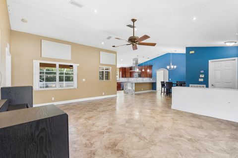 A home in Loxahatchee