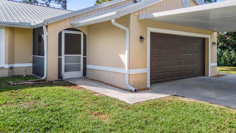 A home in Loxahatchee