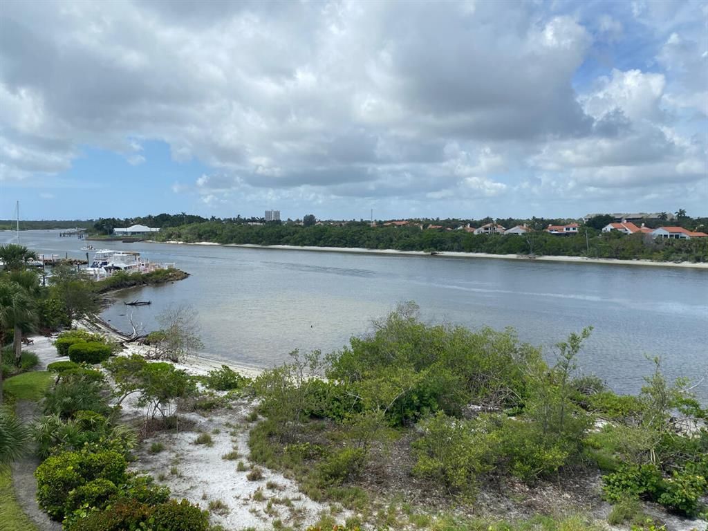 Photo of 340 S Us Highway 1 #308, Jupiter, FL 33477 (MLS # R10758100)