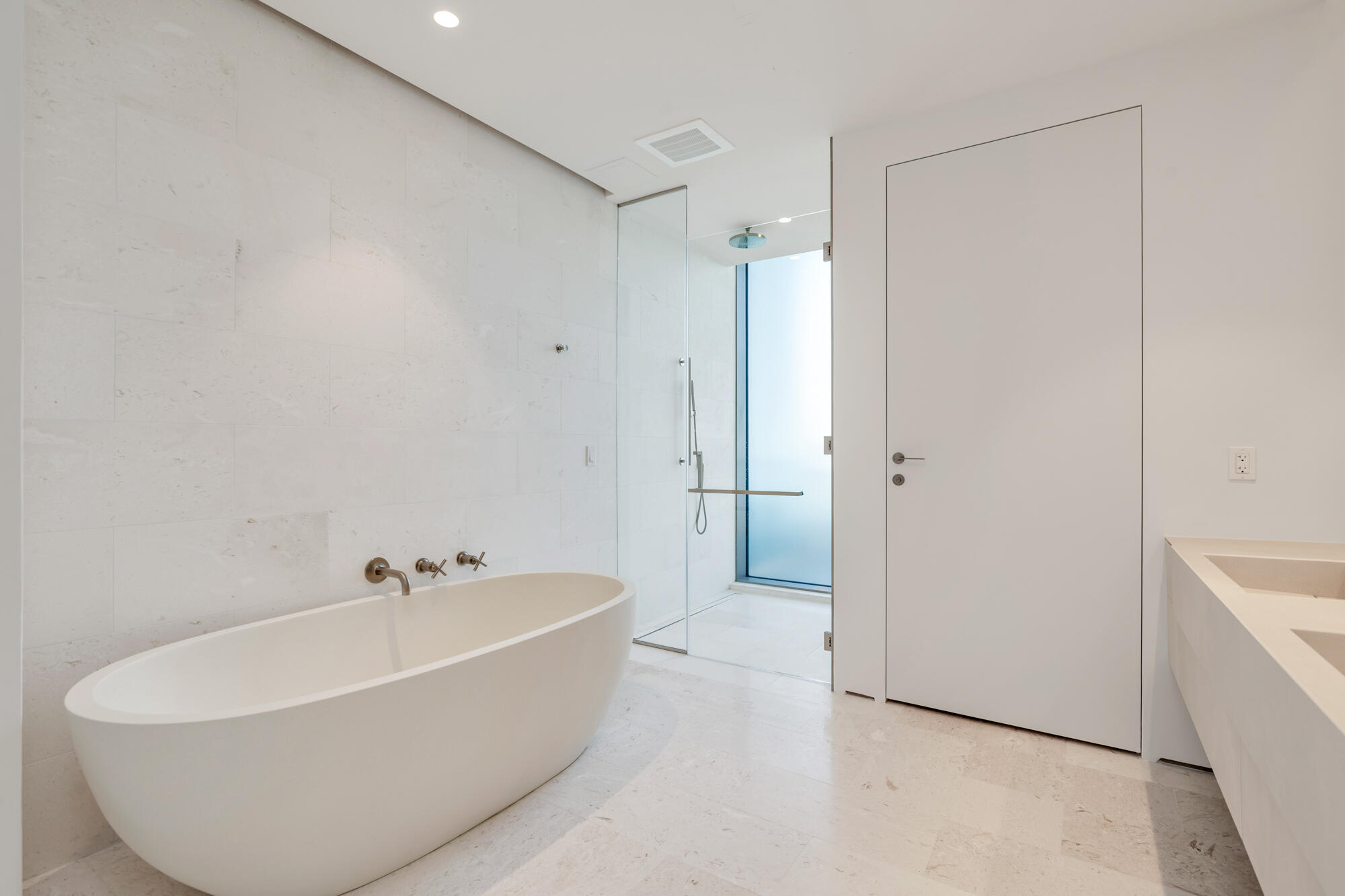 1515 FLAGLER CONDO - Residential Lease