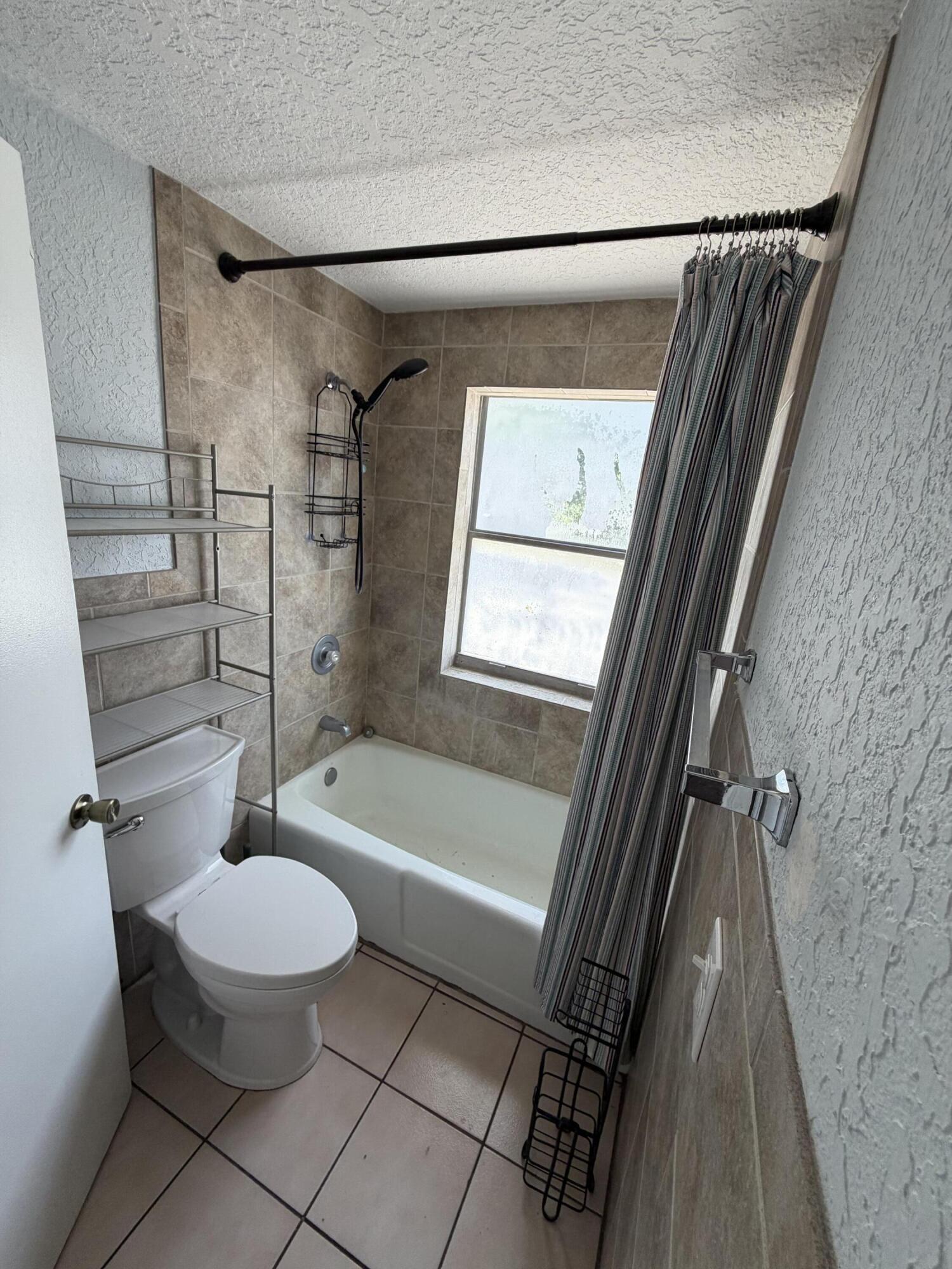 GREYNOLDS HIGHLANDS UNIT 1 - Residential Lease