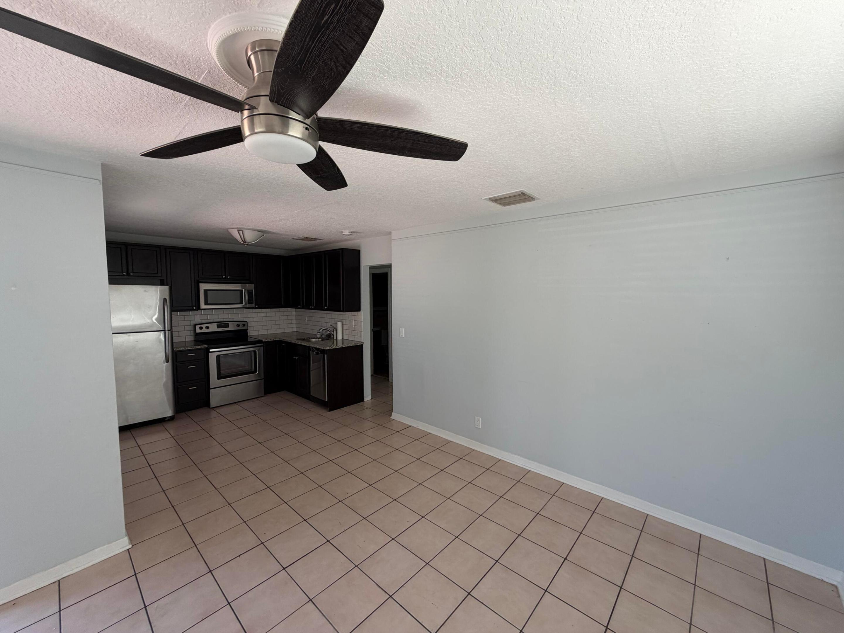 GREYNOLDS HIGHLANDS UNIT 1 - Residential Lease