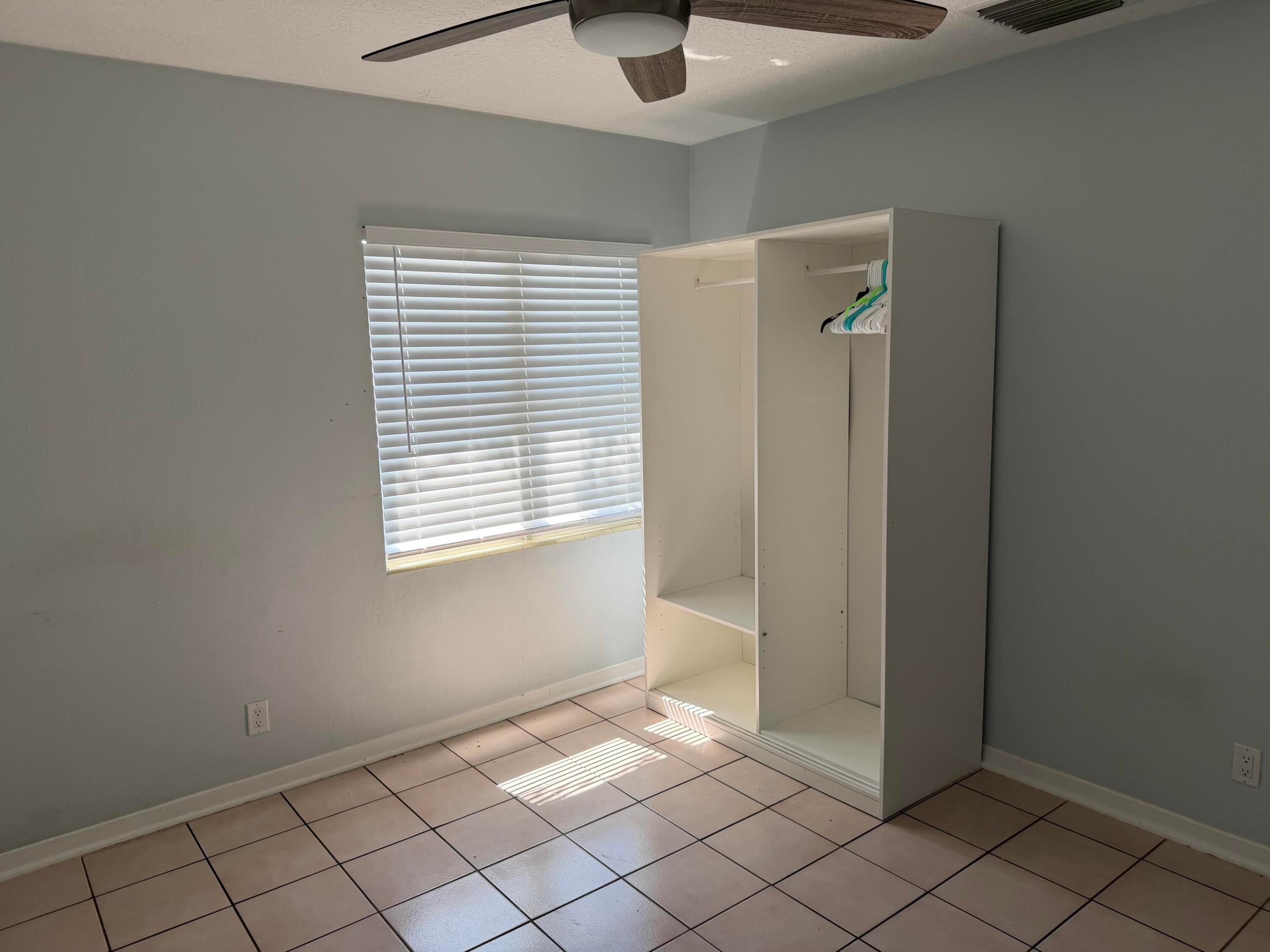 GREYNOLDS HIGHLANDS UNIT 1 - Residential Lease