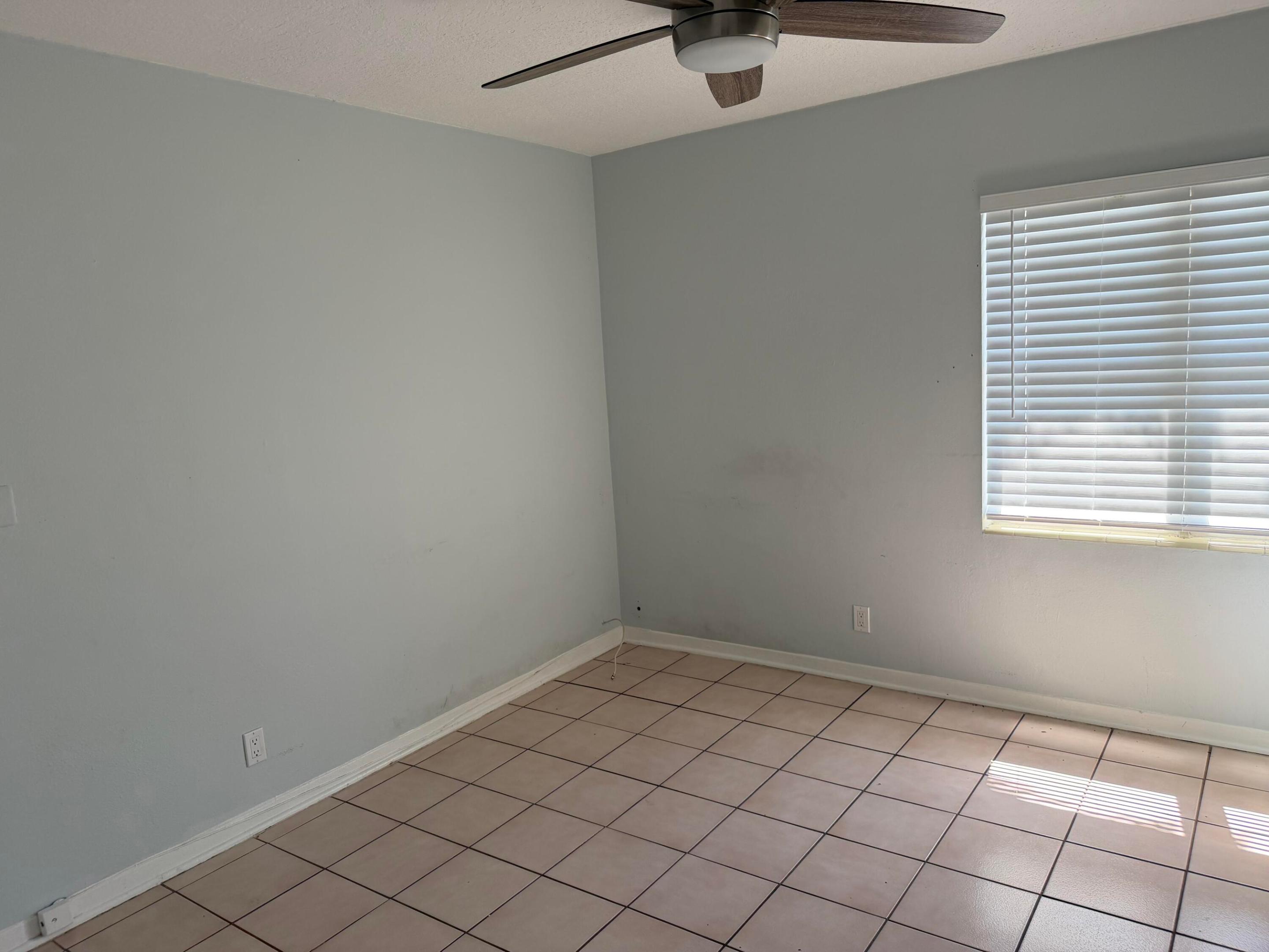 GREYNOLDS HIGHLANDS UNIT 1 - Residential Lease