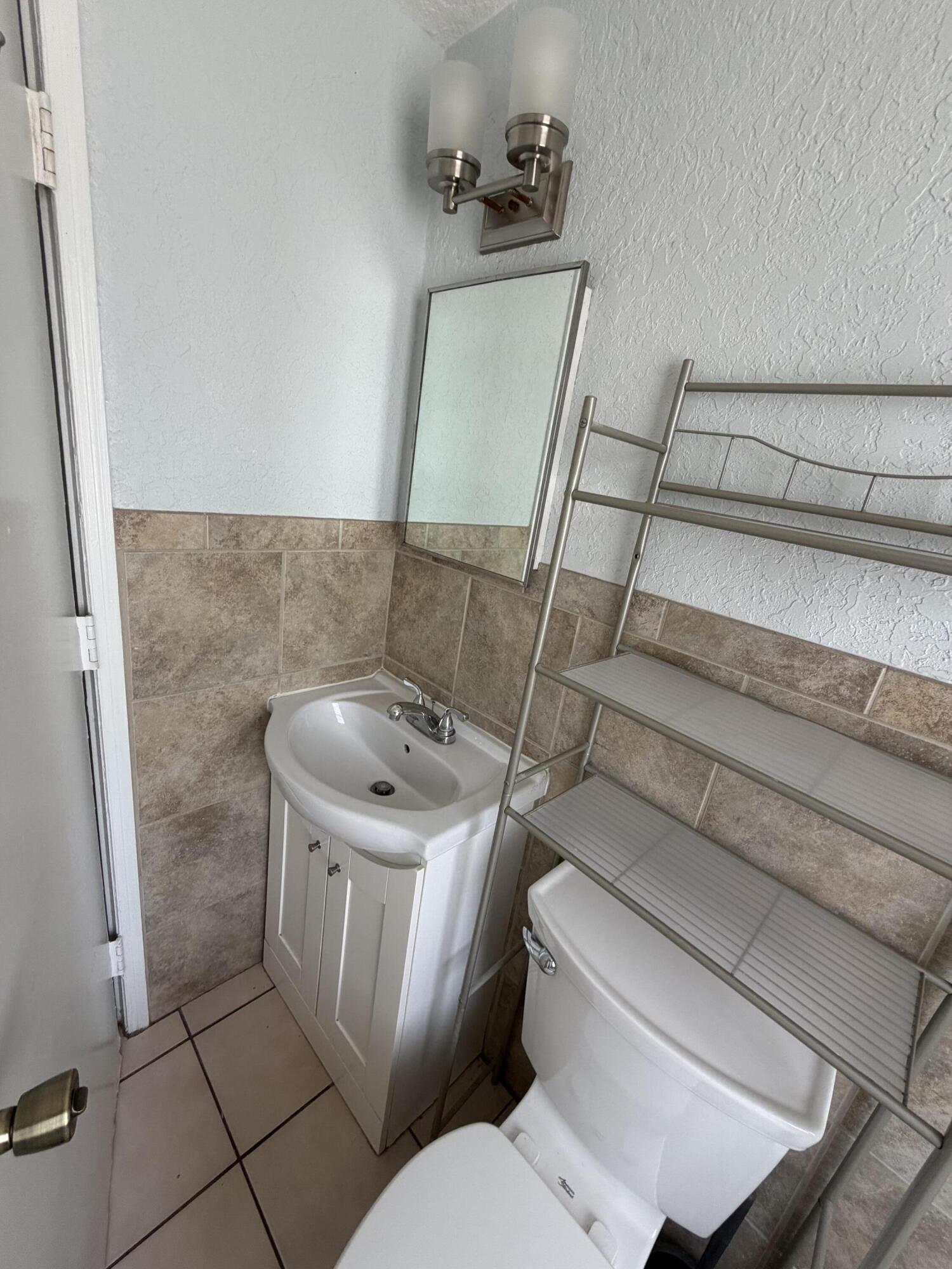 GREYNOLDS HIGHLANDS UNIT 1 - Residential Lease