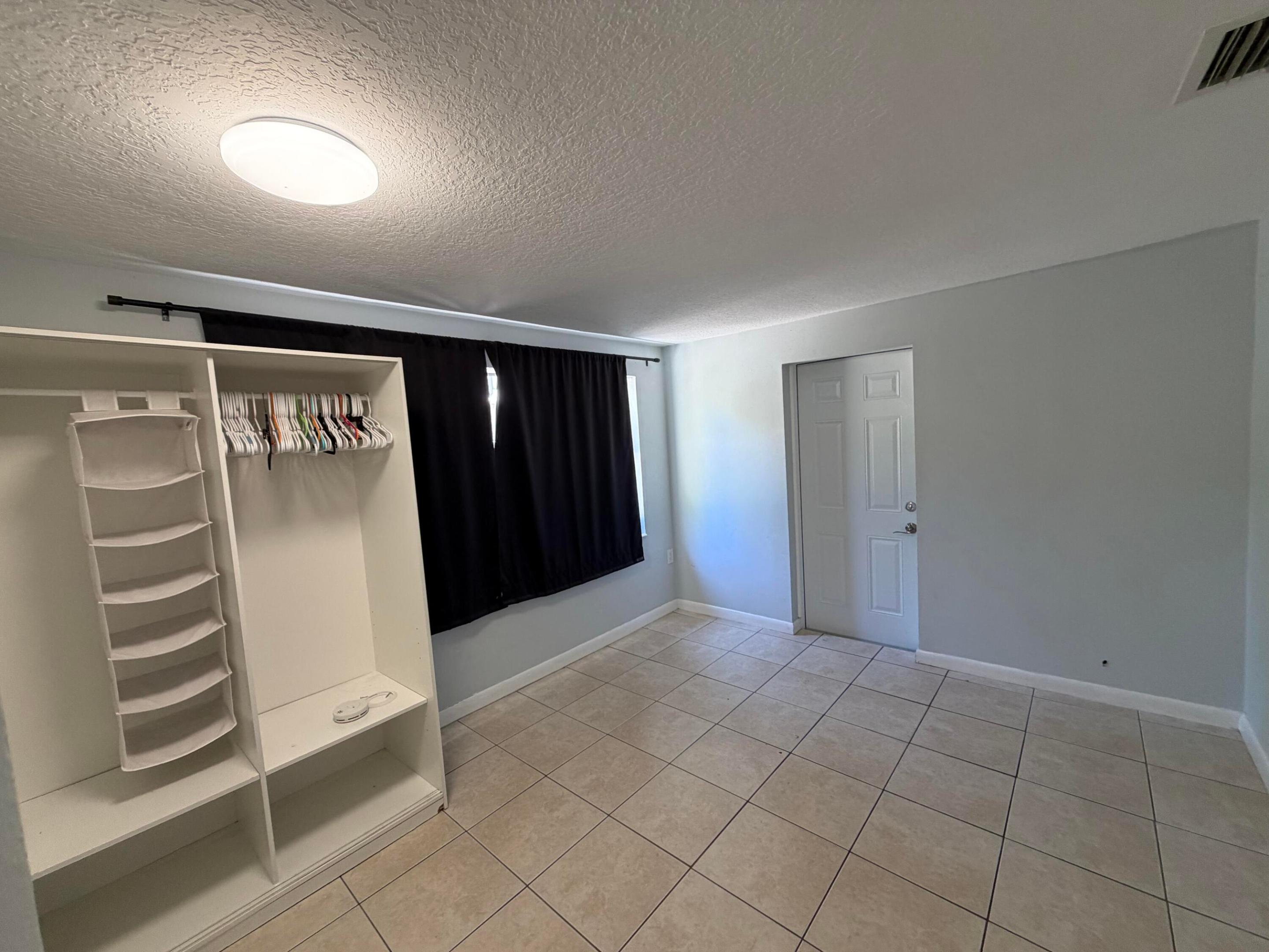 GREYNOLDS HIGHLANDS UNIT 1 - Residential Lease