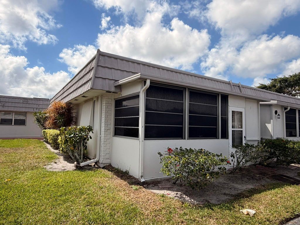 Photo of 43 Valencia B, Delray Beach, FL 33446 (MLS # B26000423)