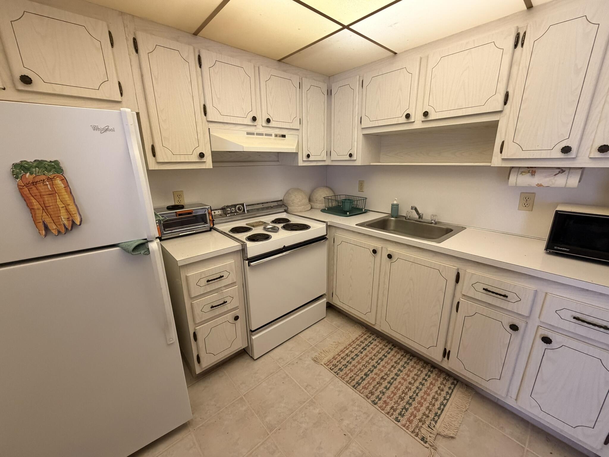 KINGS POINT VALENCIA CONDOS - Residential