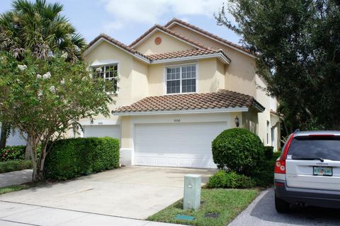 1056 Pinewood Lake Court Greenacres FL 33415