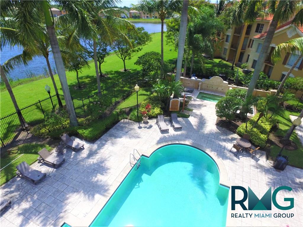 EMERALD ISLE AT LAGUNA - Residential
