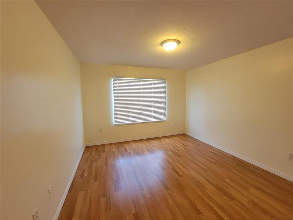 EMERALD ISLE AT LAGUNA - Residential