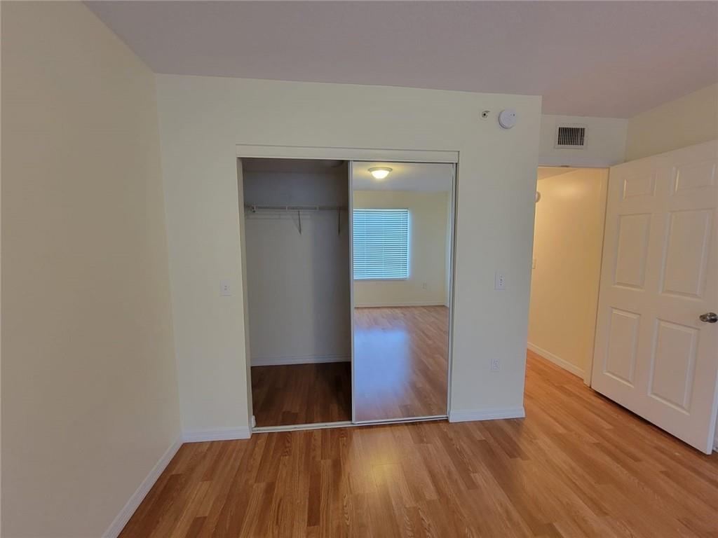 EMERALD ISLE AT LAGUNA - Residential