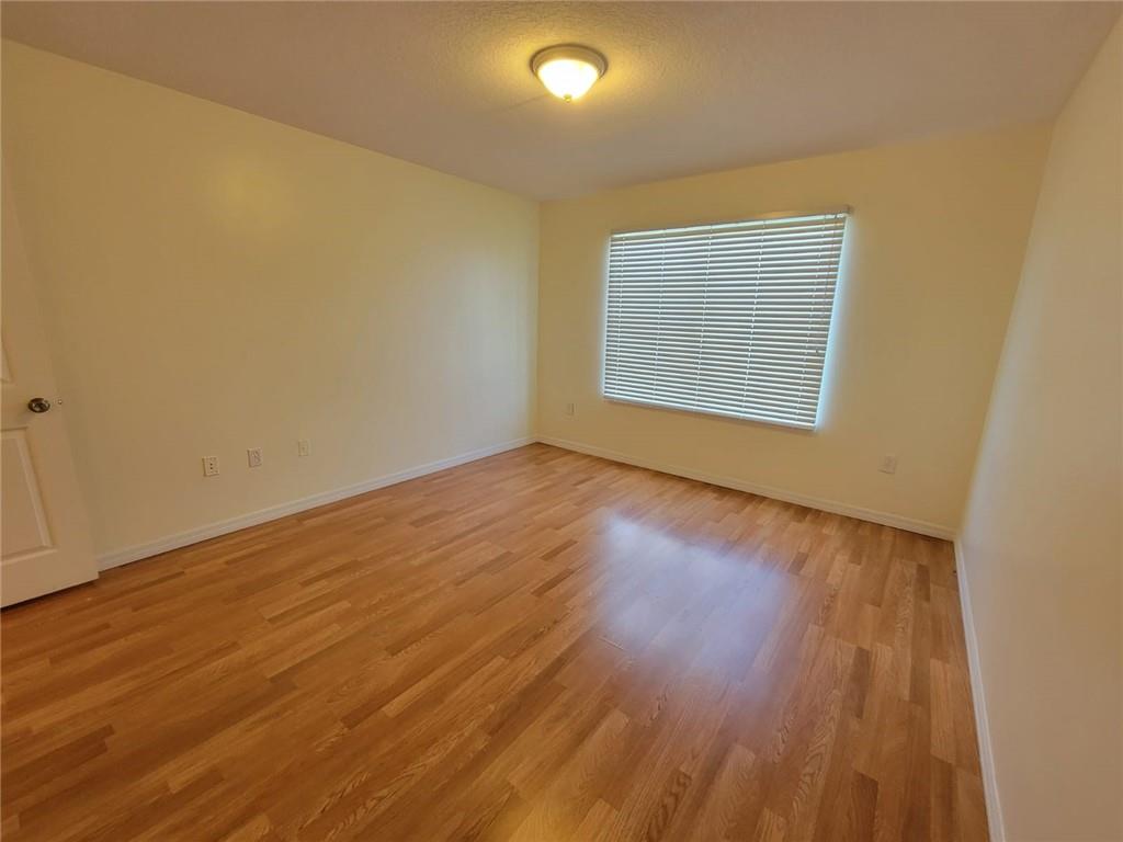 EMERALD ISLE AT LAGUNA - Residential