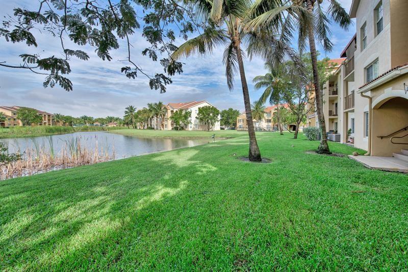 EMERALD ISLE AT LAGUNA - Residential