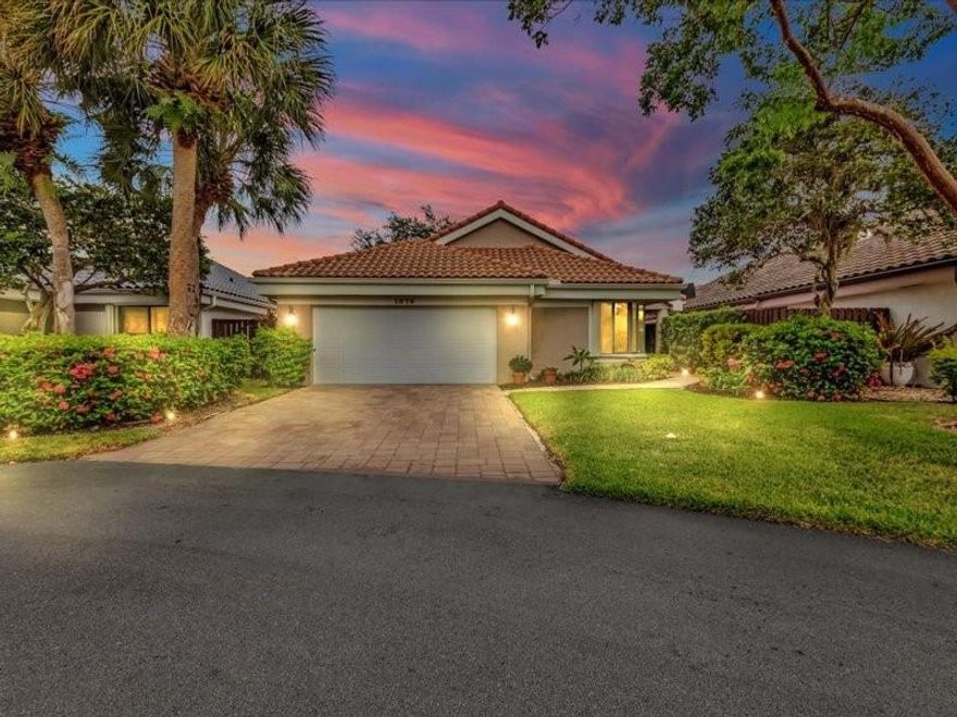 AMAZING OPPORTUNITY TO PURCHASE THIS RARELY AVAILABLE CANALFRONT HOME IN CROSS CREEK. LOCATED ON A HIGHLY COVETED CUL DE SAC STREET. 3 BEDROOMS, 2 BATHROOMS AND ATTACHED 2 CAR GARAGE. THIS OPEN FLOOR PLAN WITH VAULTED CEILINGS HAS BEEN UPDATED OVER THE YEARS TO INCLUDE TILE FLOORING, NEWER KITCHEN AND BATHROOMS. NEW ROOF IN 2006, PAVER DRIVEWAY 2022, A/C 2021, GARAGE DOOR 2021 AND ALL NEW PLUMBING IN 2019. THIS WILL NOT LAST LONG!