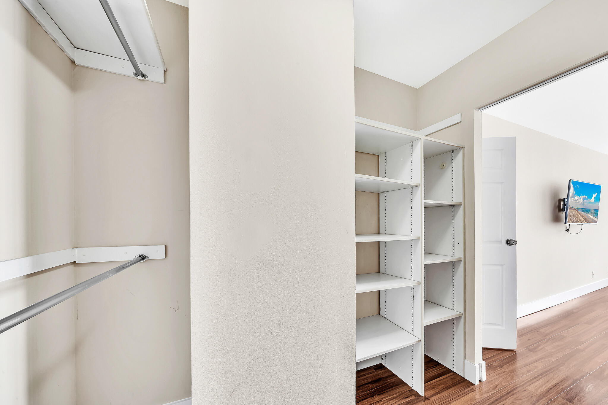 OLYMPUS CONDO PHASE - Residential