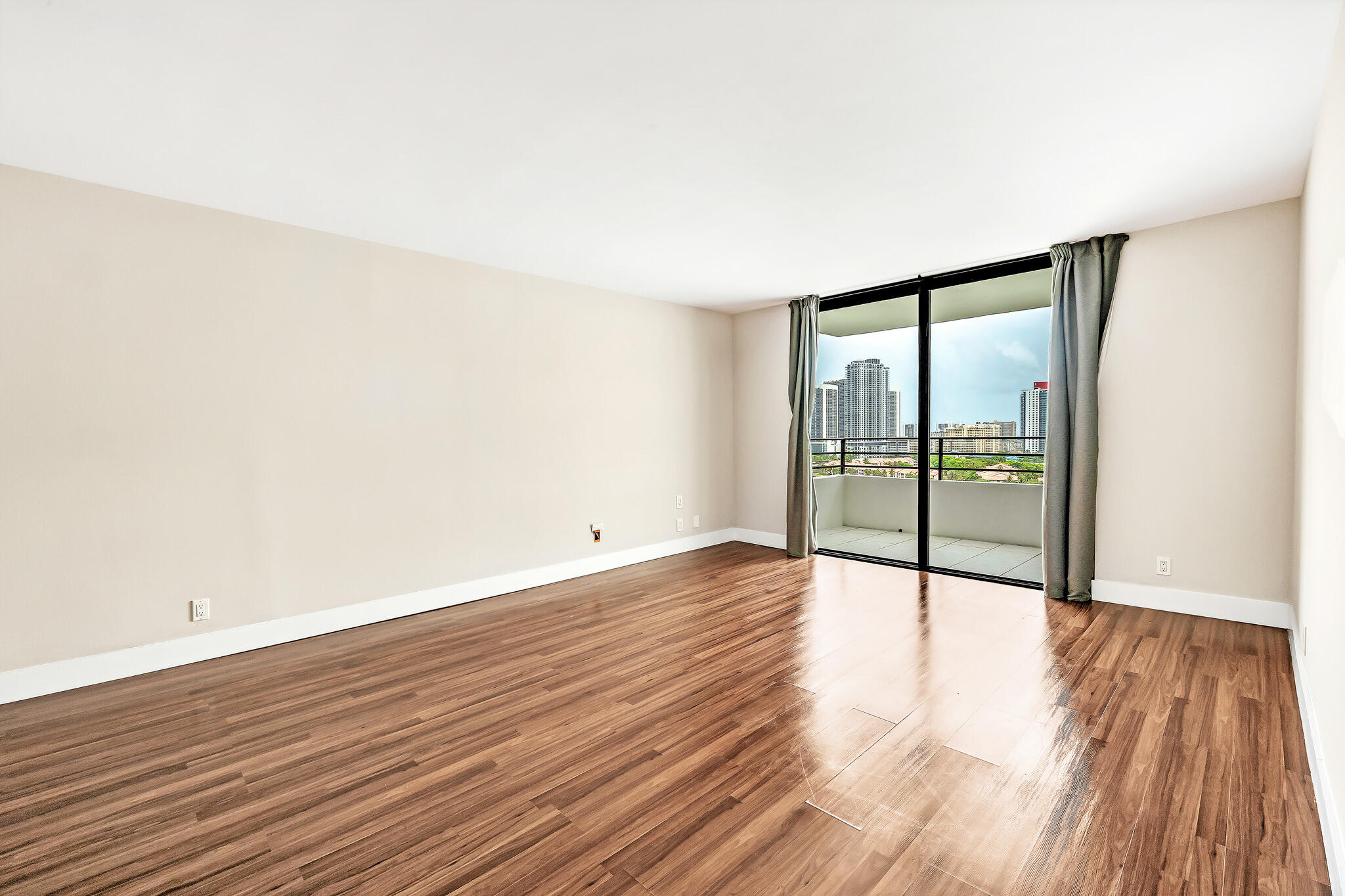 OLYMPUS CONDO PHASE - Residential