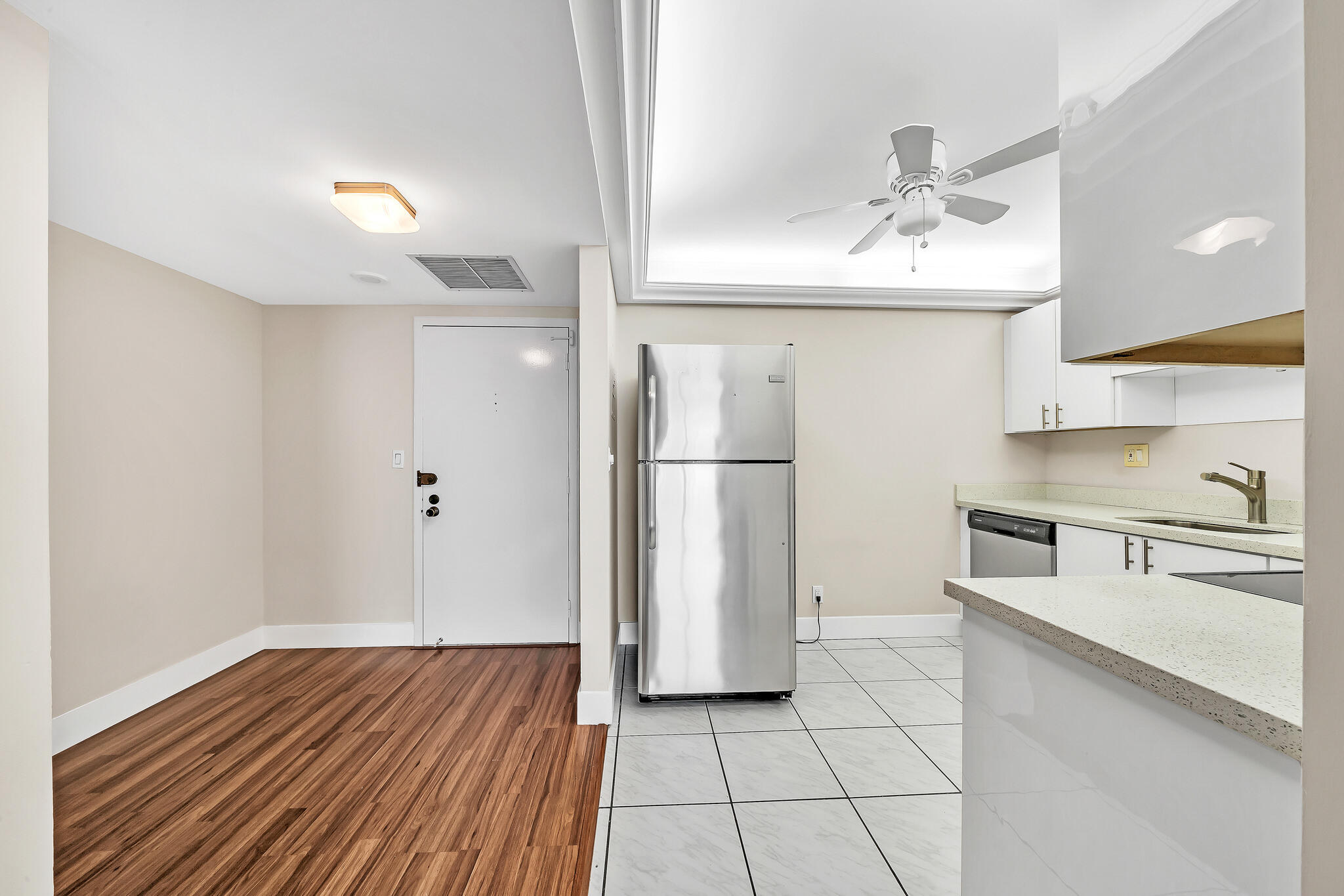 OLYMPUS CONDO PHASE - Residential