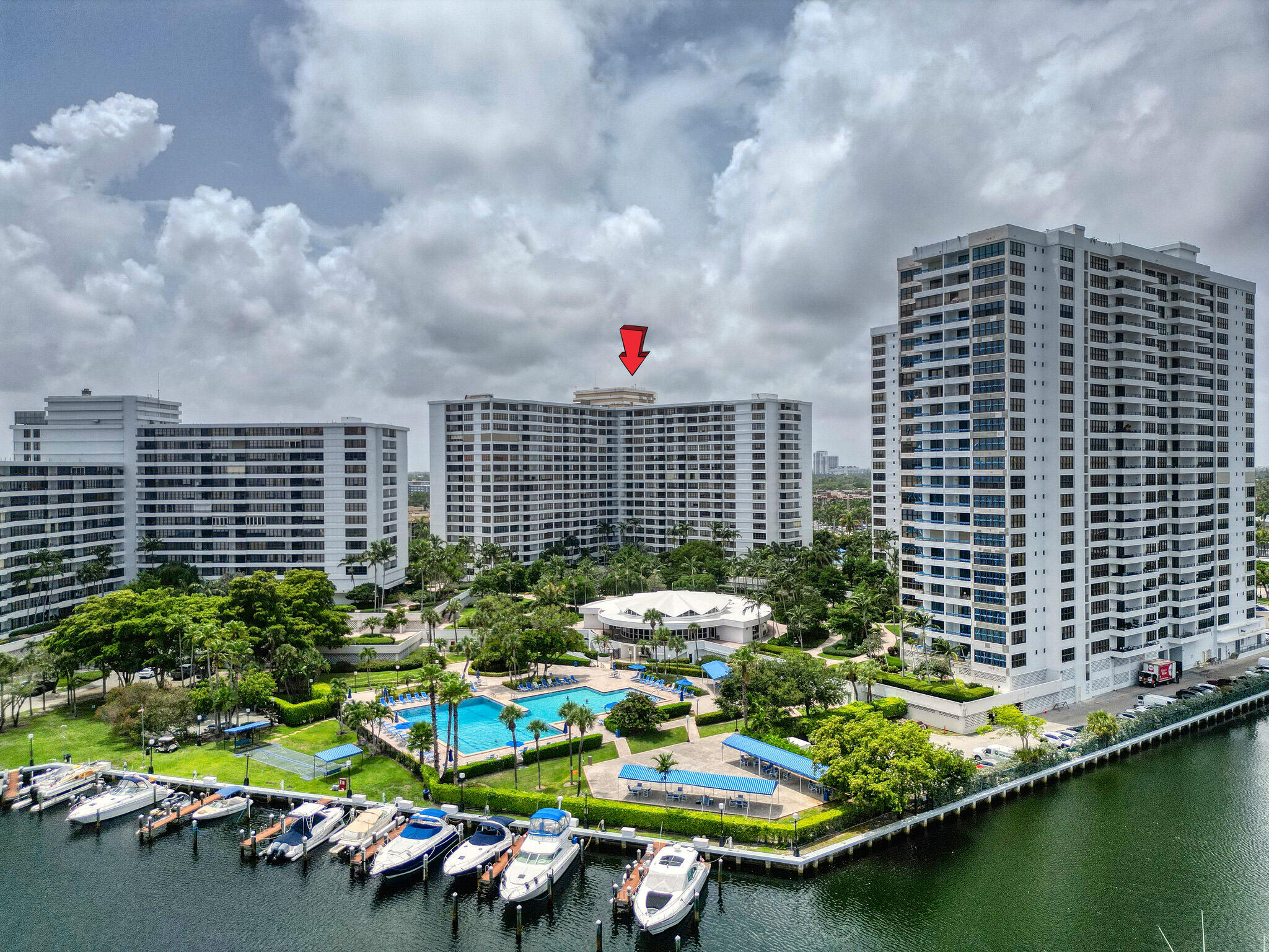 OLYMPUS CONDO PHASE - Residential